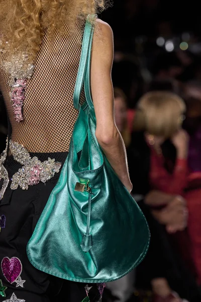 Look 26